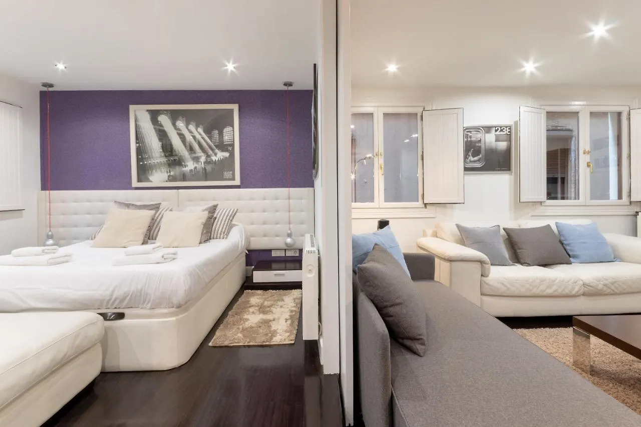 Bilbao Old Town II By Aston Rentals